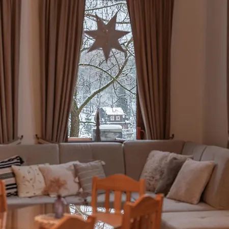 Goralove Pole ブジェギ